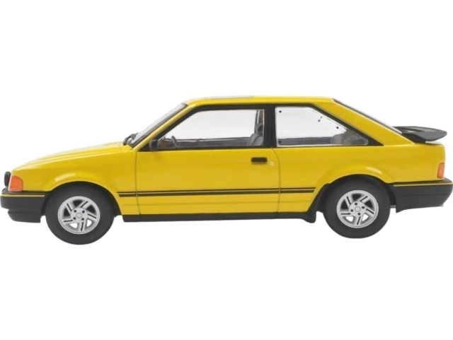 Ford Escort XR3 Amarelo 1988 Califórnia Classics 1/24