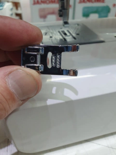 Nuevo Prensatela Multi hilado 7 Hole Cording Foot Elásticos - comprar online