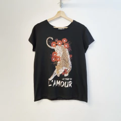 Remera LAMOUR - tienda online
