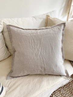 ALMOHADON RAYITAS CELESTE 60X60 - comprar online