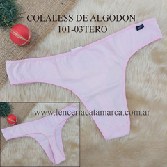 Colaless de algodón rosa, modelo 101-03TERO, sobre fondo suave con decoración navideña.