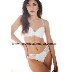 ANDRESSA CONJUNTO TAZA SOFT CON BASE DE ALGODON Y LYCRA CON PUNTILLA Y COLALESS BLANCO A 0117B
