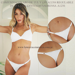ANDRESSA CONJUNTO CON ARO DE TUL Y COLALESS REGULABLE DE TUL CON ENVIVADO ANDRESSA BLANCO A 1256B