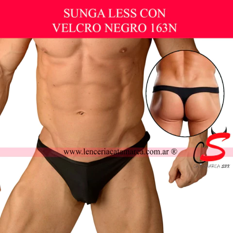 Sunga less masculina color negro liso con apertura lateral de velcro, a la venta en Lencería Catamarca. Ropa interior erótica para hombre.