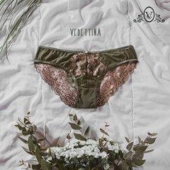 VICTORIA COSSY VEDETINA DE PUNTILLA Y MICROTUL 19 BREZ