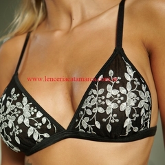 ANDRESSA CONJUNTO DE TUL BORDADO Y COLALESS REGULABLE Y PORTALIGAS NEGRO E 2033N - CATAMARCASEX LENCERIA Y SEX SHOP