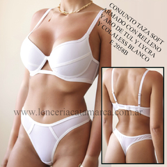 ANDRESSA CONJUNTO TAZA SOFT ARMADO CON RELLENO Y ARO DE TUL Y LYCRA Y COLALESS BLANCO E 2058B
