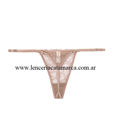 VICTORIA COSSY MICRO TANGA HILO DE PUNTILLA ALMENDRA 21 ALME
