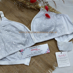 PAPILLON TRIANGULO DE LYCRA Y PUNTILLA CON BALLENA TAZA C BLANCO 331BC - comprar online
