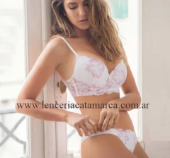 LODY CONJUNTO TAZA SOFT CON ARO DE PUNTILLA BICOLOR Y COLALESS BLANCO 5236UN en internet