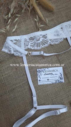 INTIMATE ARNES DE PUNTILLA CON LIGAS BLANCO 550B en internet