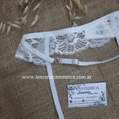 INTIMATE ARNES DE PUNTILLA CON LIGAS BLANCO 550B - CATAMARCASEX LENCERIA Y SEX SHOP