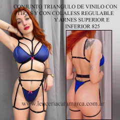 Conjunto triangular de vinilo azul con tiras y colaless regulable, con arneses superior e inferior.