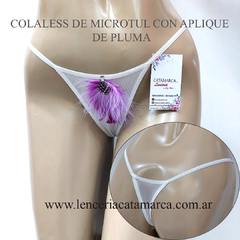 GOLD COLALESS DE MICROTUL CON APLIQUE DE PLUMA BLANCO