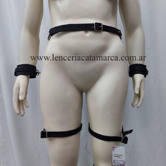 SADO ARNES INFERIOR DE PIERNA DE CUERO CON ESPOSA NEGRO KS 21265 - comprar online