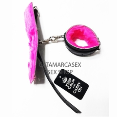 SADO ESPOSA DE CUERO CON PELUCHE Y MOSQUETON ANIMAL PRINT KS35151AP