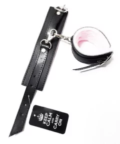 SADO ESPOSA DE CUERO CON PELUCHE Y MOSQUETON KS35151RO - comprar online