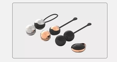 Imagen de ST KIT DE 5 BOLAS VAGINALES 4 DE DIFERENTE PESO Y UNA CON VIBRADORAS CON CONTROL REMOTO RECARGABLE KEGEL 2 ST-KG-0031