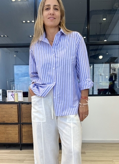 Camisa lila rayada en internet