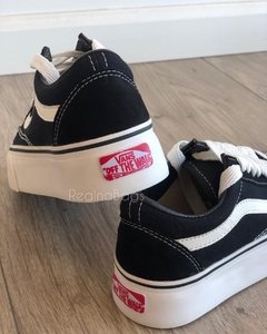 Zapatillas de lona y gamuza negras con plataforma en internet