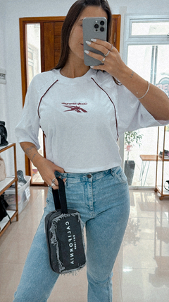 Remera Godly