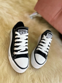 TAYLOR PLATAFORMA NEGRAS DE LONA SOLO 39 y 40