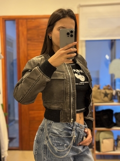 Campera Eunice gris (ecocuero) - Regina Bags