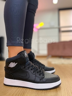 Jordan botita negra - tienda online