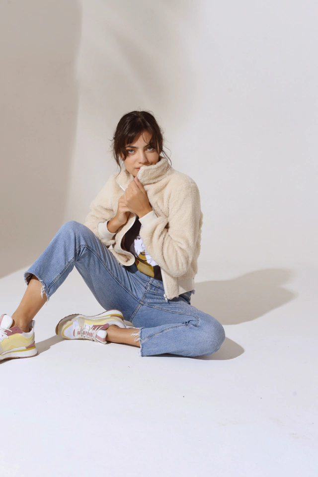 Campera Sweet Off White - La Campera De Corderito Que Necesitás thumbnail 2