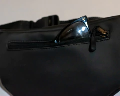 Riñonera Oliver engomada en internet