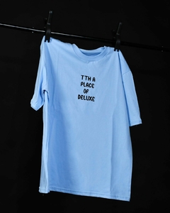 REMERA OVER DELUX - CELESTE