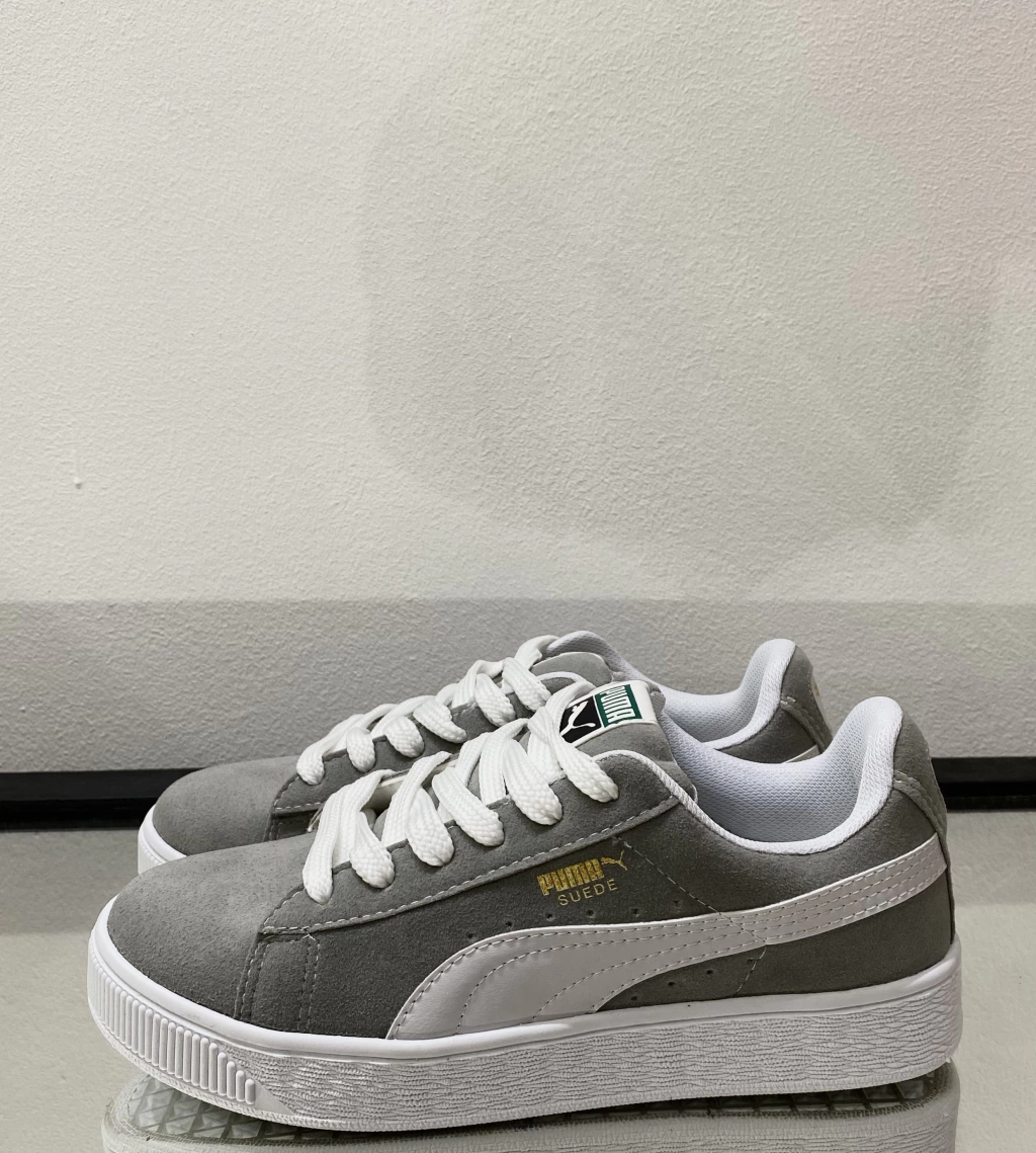 #02 GRIS