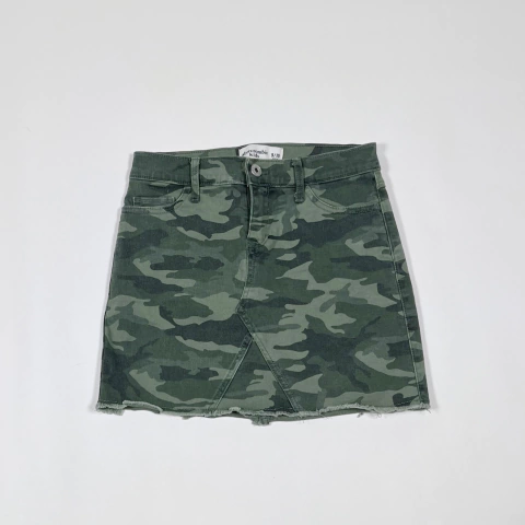 TALLE 9/10 AÑOS - POLLERA JEAN ELASTIZADA CAMUFLADA VERDE - ABERCROMBIE