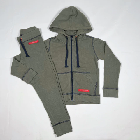 TALLE 6 AÑOS - CONJUNTO ALGODON RUSTICO CAMPERA C/JOGGER VERDE MILITAR - PAULA CAHEN DANVERS