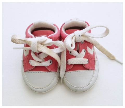 TALLE 16 EUR ( SUELA 10.5 CM ) - ZAPATILLAS LONA ROSA NO CAMINANTE - CONVERSE