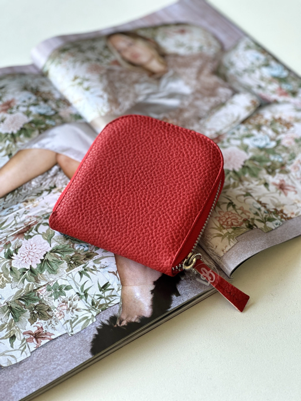 Mini billetera roja