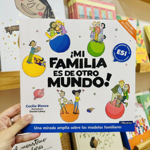 MI FAMILIA ES DE OTRO MUNDO