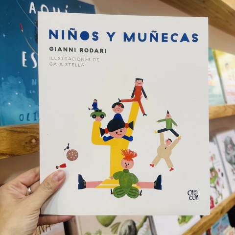 NIÑOS Y MUÑECAS