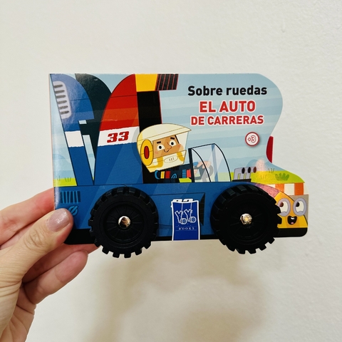 SOBRE RUSOBRE RUEDAS: EL AUTO DE CARRERAS