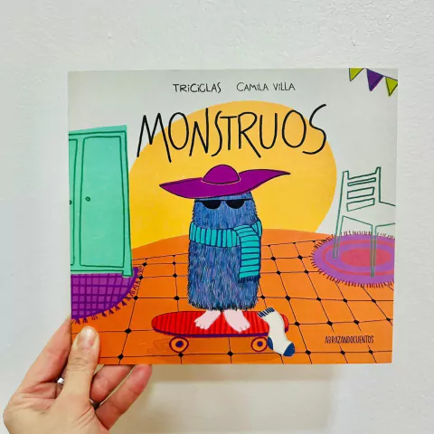 MONSTRUOS - comprar online