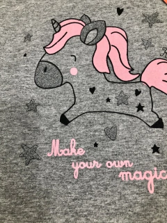 Remera unicornio en internet
