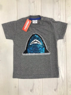 Remera con lentejuelas