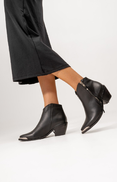 ESTEFANIA NEGRO - comprar online