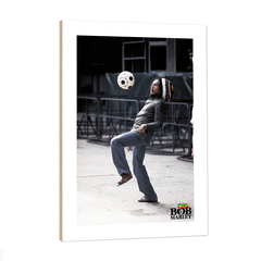 Bob Marley jugando al fútbol