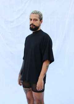 Imagem do Camiseta oversized preta lisa