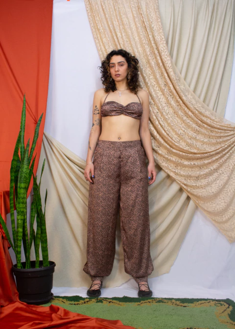 Calça aladim cetim onça - comprar online