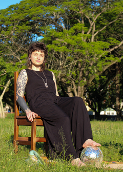 Cropped regatinha em viscolinho preto - comprar online