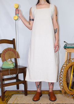 Vestido regatão mid em linho cru