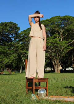 Cropped regatinha em viscolinho creme - comprar online