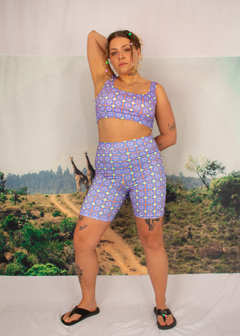 Biker shorts azulejinho na internet